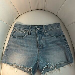 madewell relaxed denim short size 24